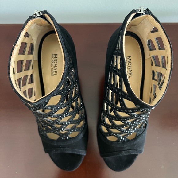 Michael Kors Yvonne Open Toe Bootie Black Suede Size 7M - Picture 10 of 16